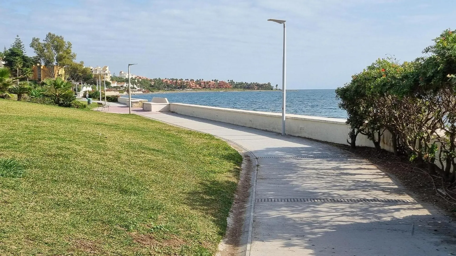 Stunning Apartment In Estepona With Wifi